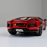 Lamborghini Countach LPI 800-4 Diecast Model – Luxury Supercar Replica (1:18)