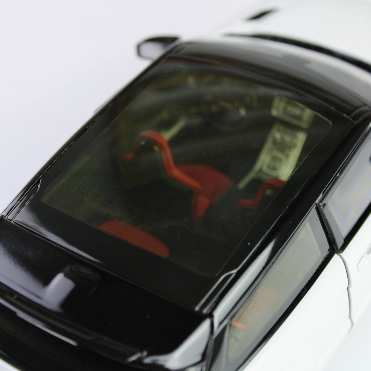 GT Autos Range Rover Evoque 1:18 Die-Cast Model – Premium SUV Edition