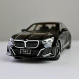 BMW 530Li 1:24 Die-Cast Model Car