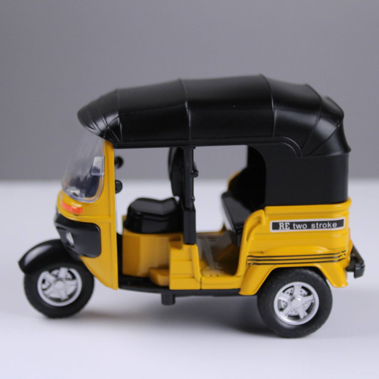 Die-Cast TukTuk – 1:14 Scale