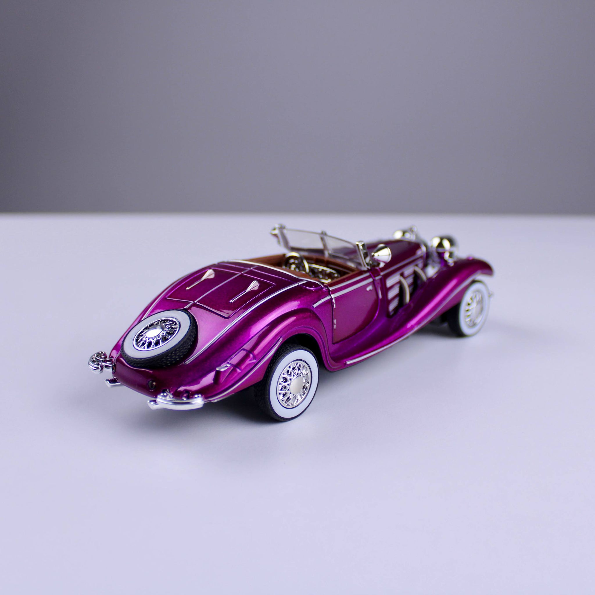 Mercedes-Benz 500K 1933 Die-Cast Model Car