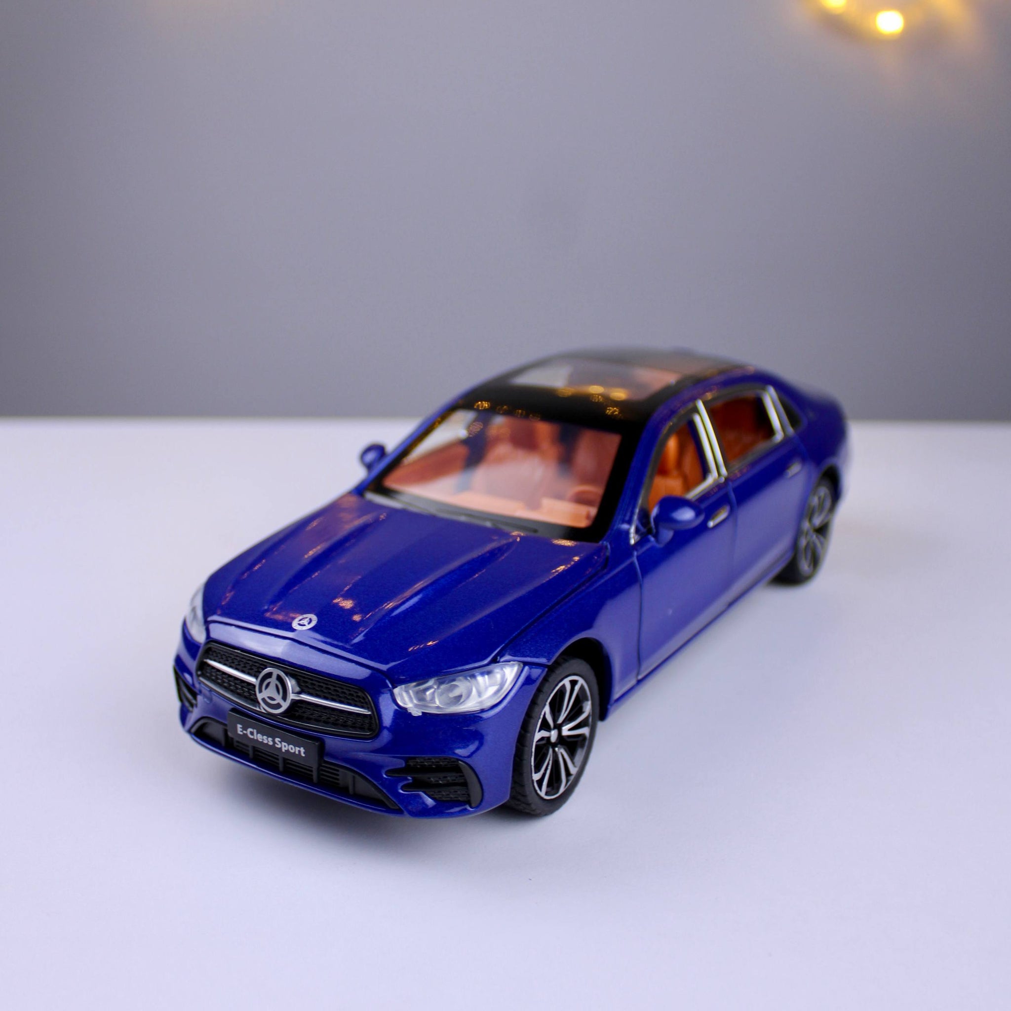Mercedes-Benz E-Class Sport  – 1:24 Scale