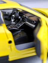 Lamborghini Urus Die-Cast Model Car – 1:24 Scale