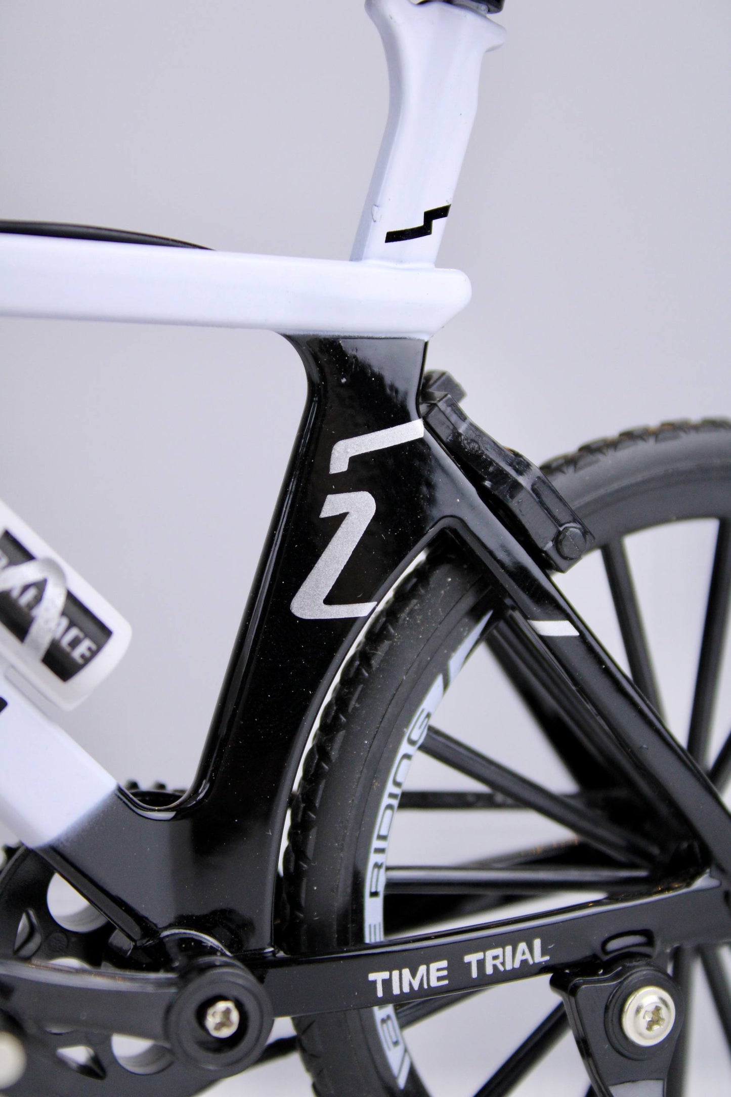 Metal Bicycle Model – 1:8 Scale