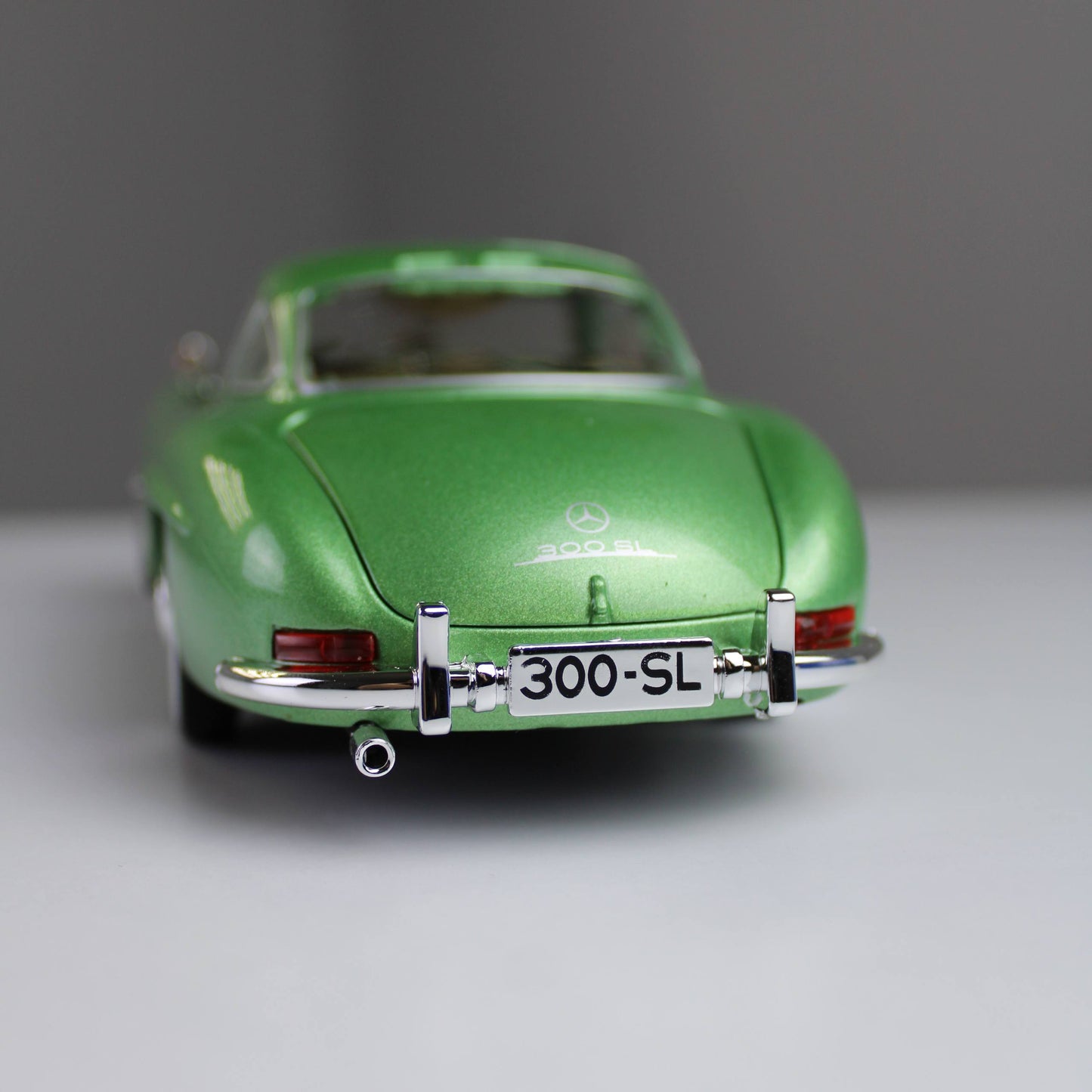Mercedes-Benz 300SL Diecast Model – 1:24 Scale