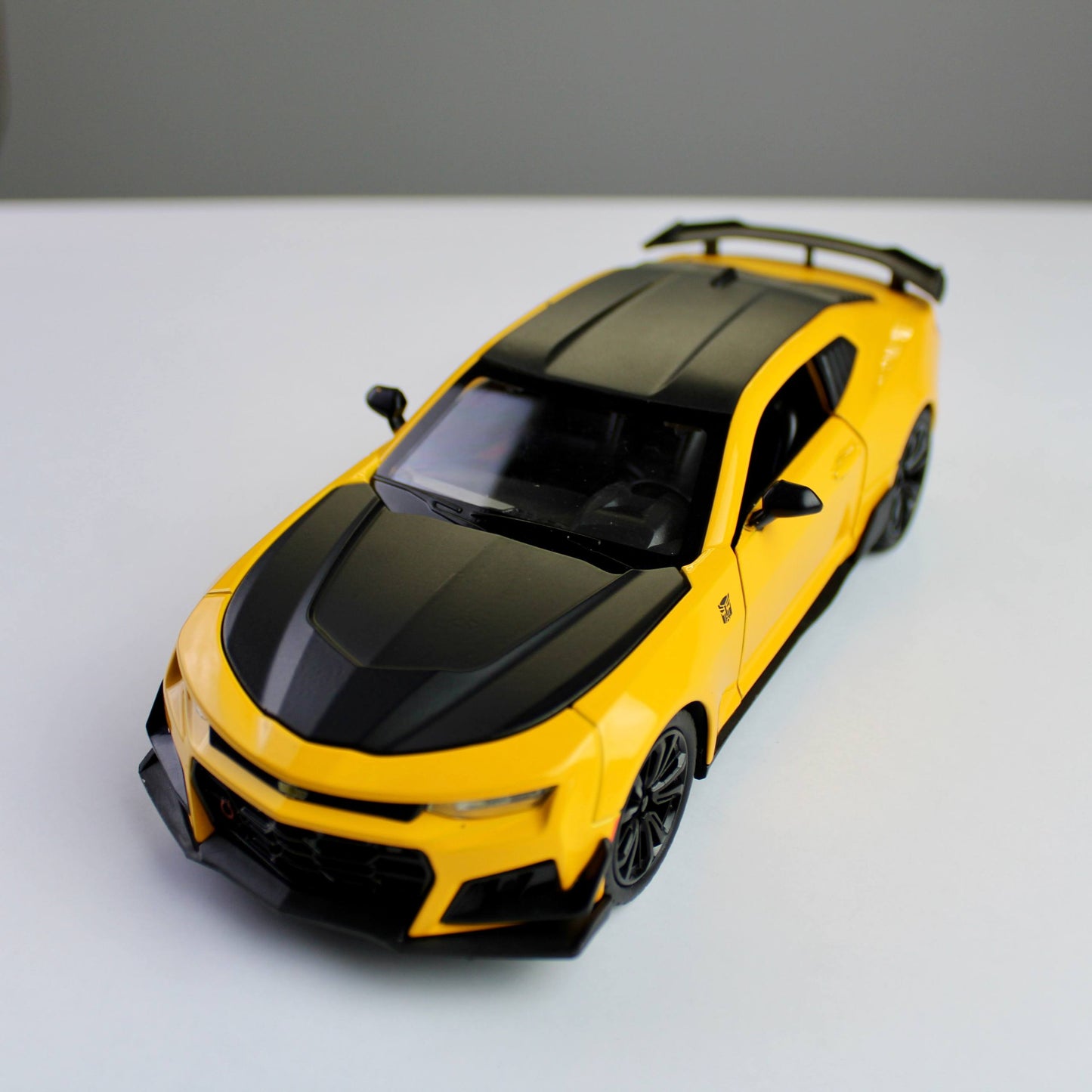 Chevrolet Camaro ZL1 Diecast Model – Sport Car Replica (1:24)