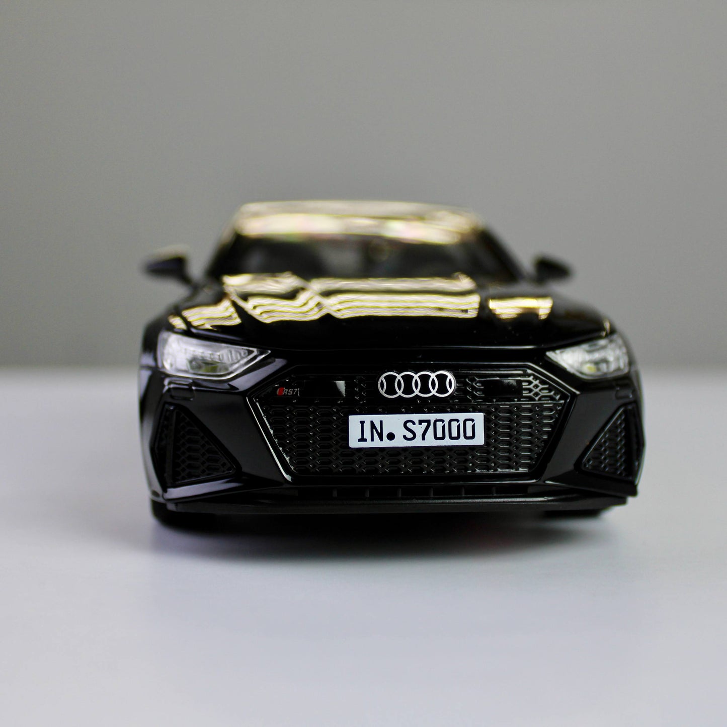 Audi RS7 Sportback C8 1:24 Diecast – Light, Sound