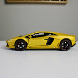 Lamborghini Countach LPI 800-4 Diecast Model – Luxury Supercar Replica (1:18)