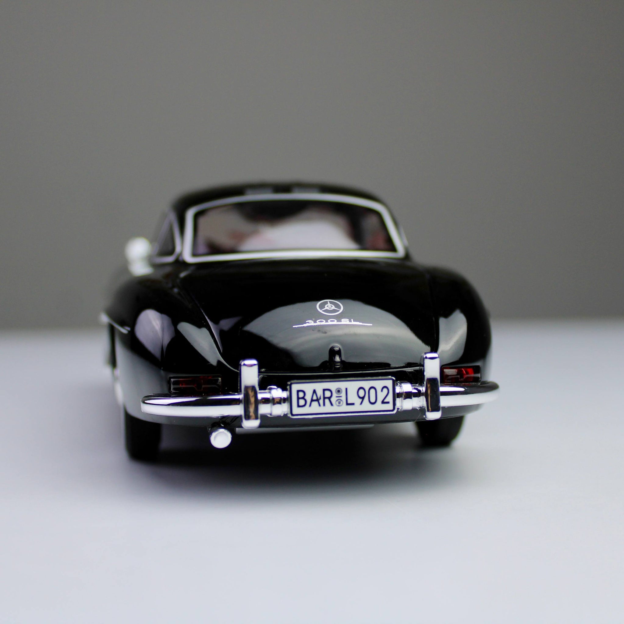 Mercedes-Benz 300SL Gullwing 1:24 Die-Cast