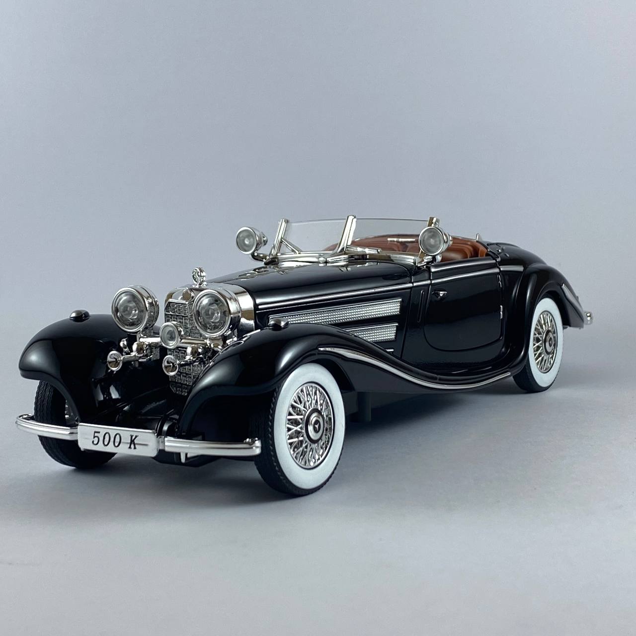 Mercedes Classic 500K 1:24 Scale Die-Cast Model Car