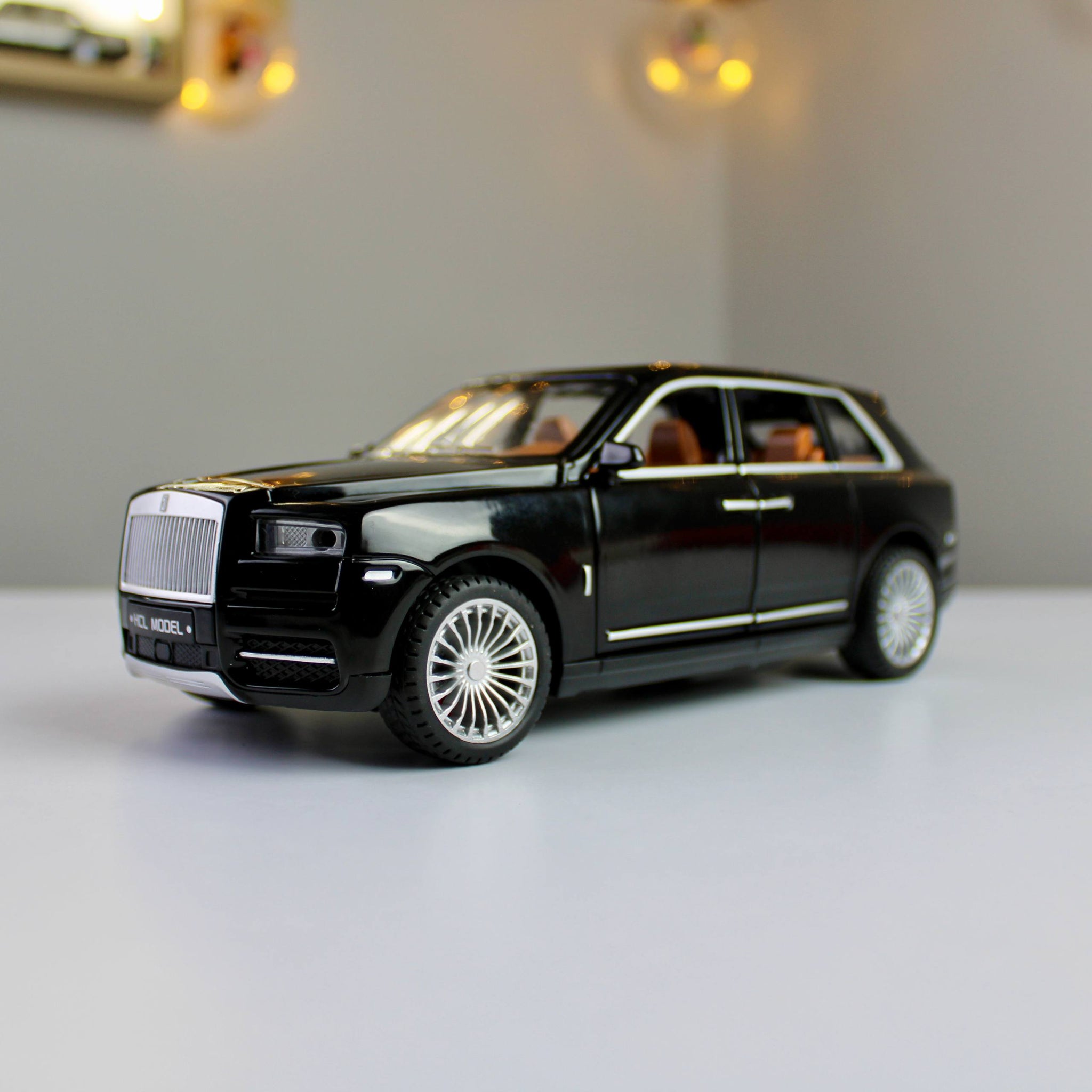 مجسم رولز رويس كولينان بالريموت كنترول – مقاس 1:22