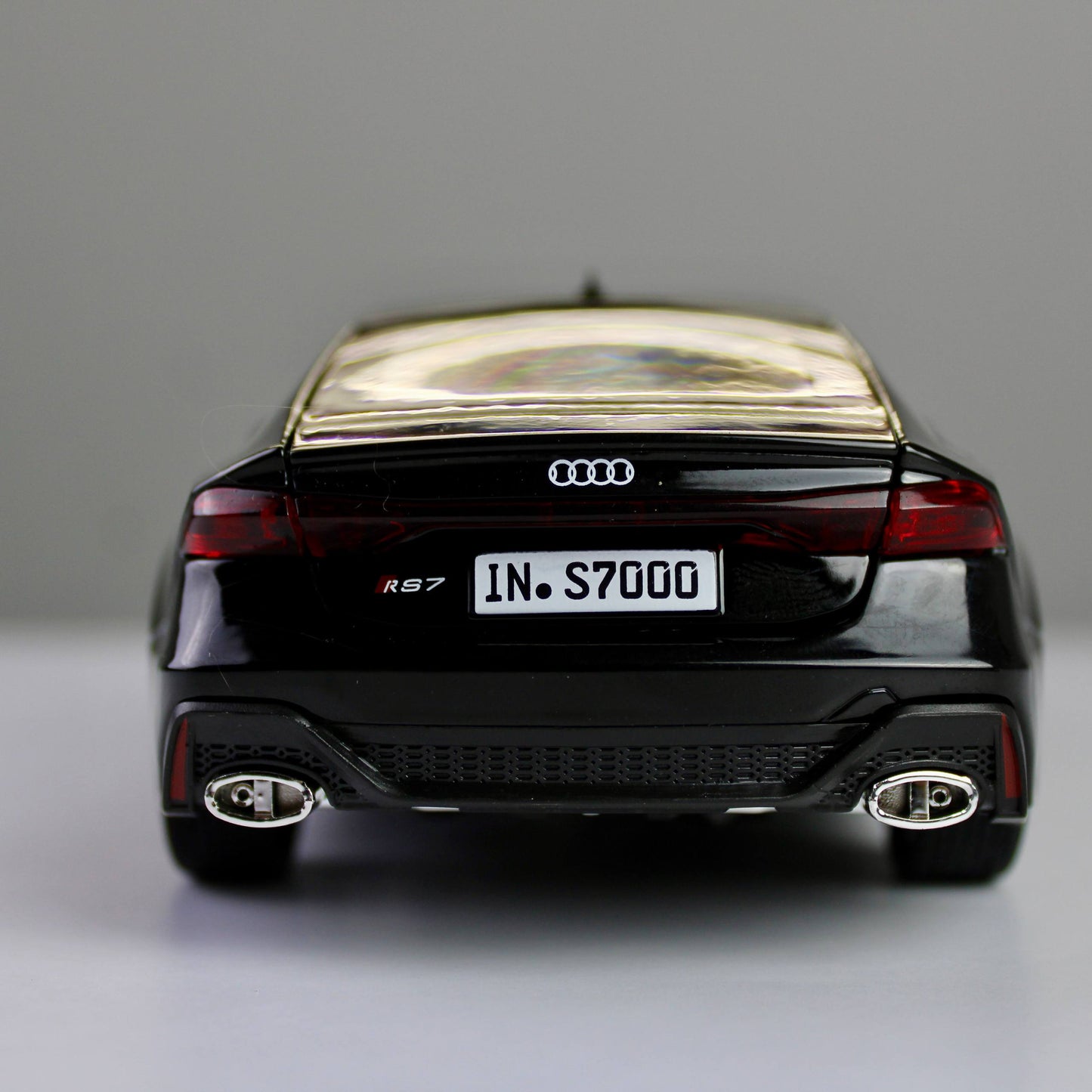 Audi RS7 Sportback C8 1:24 Diecast – Light, Sound
