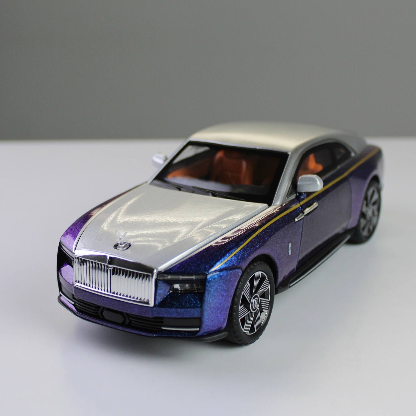 Rolls-Royce Spectre 1:24 Diecast – Light, Sound