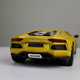 Lamborghini Countach LPI 800-4 Diecast Model – Luxury Supercar Replica (1:18)