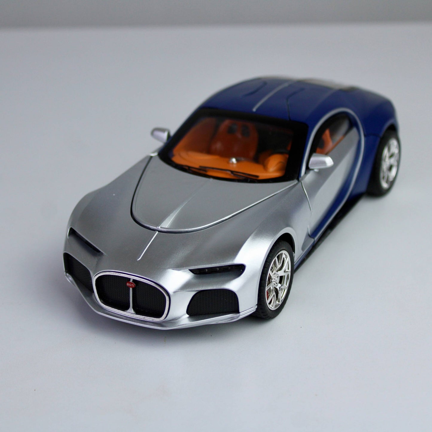 BUGATTI ATLANTIC – 1:24 Scale Die-Cast Model