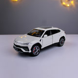 Lamborghini Urus Die-Cast Model Car – 1:24 Scale