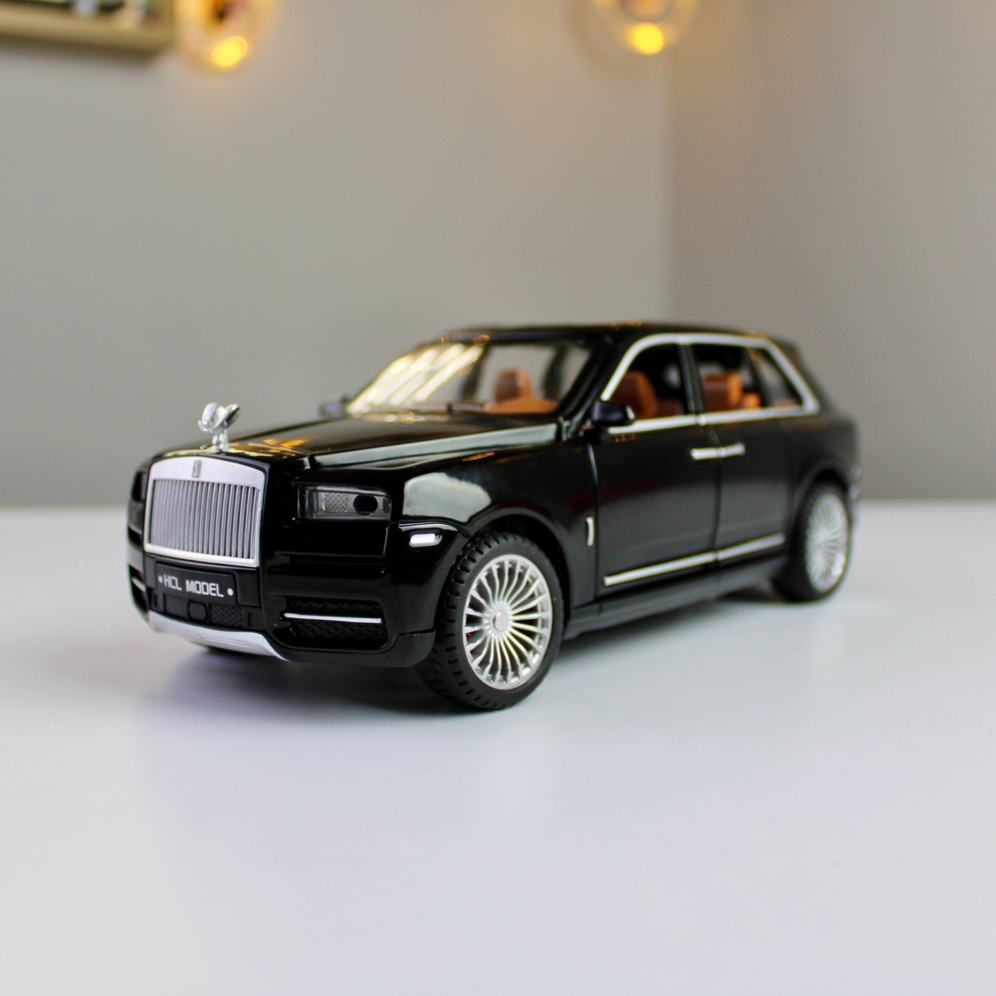 مجسم رولز رويس كولينان بالريموت كنترول – مقاس 1:22