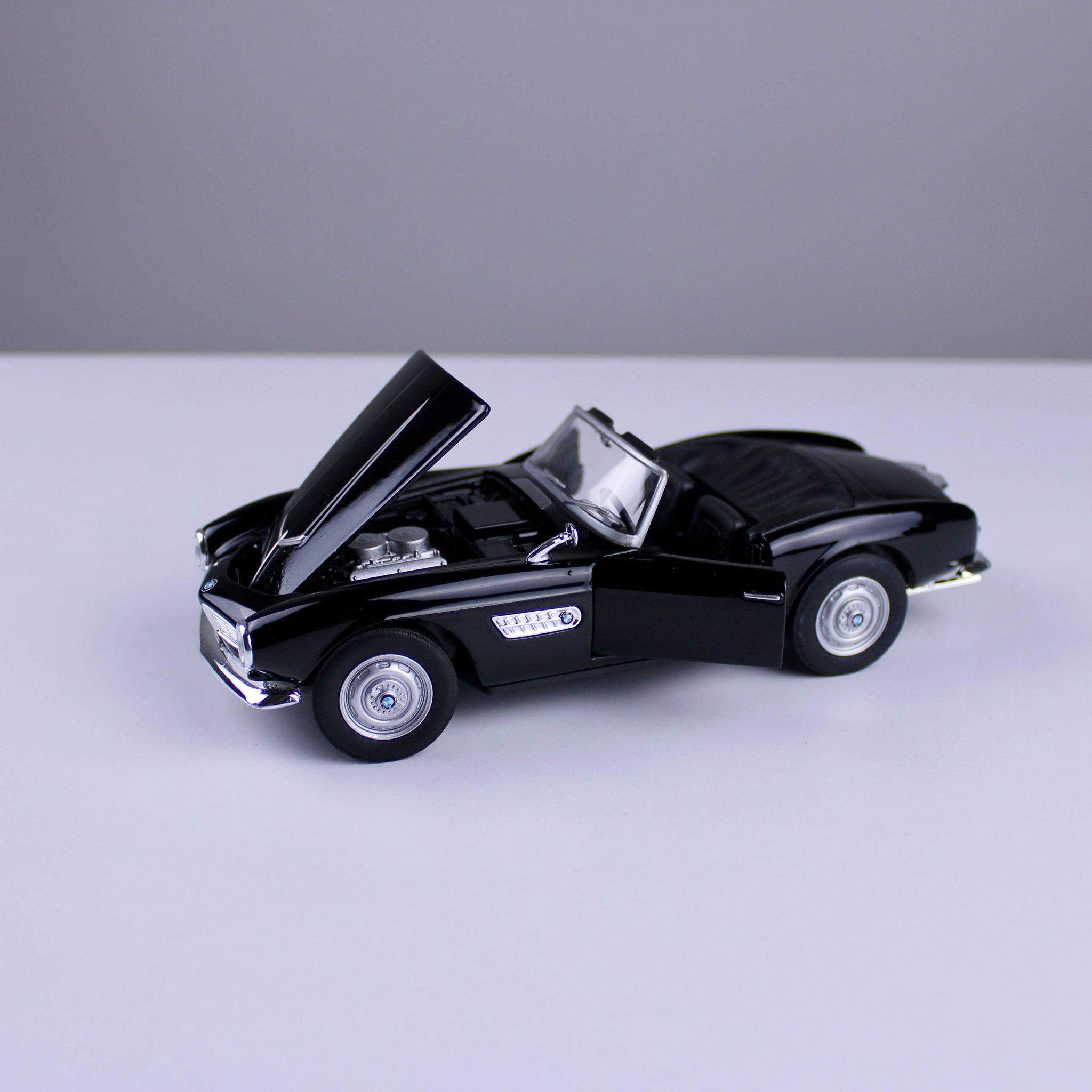 BMW 507 Die-Cast Model Car – 1:24 Scale by Welly NEX