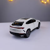 Lamborghini Urus Die-Cast Model Car – 1:24 Scale