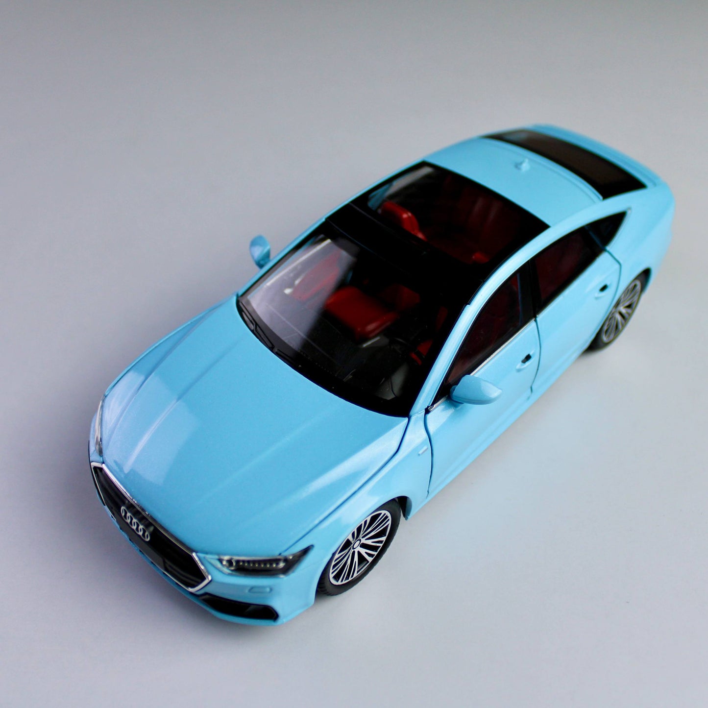 Audi A7 1:24 Die-Cast Model Car