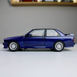 BMW M3 E30 – 1:24 Classic Die-Cast Model Car