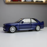 BMW M3 E30 – 1:24 Classic Die-Cast Model Car