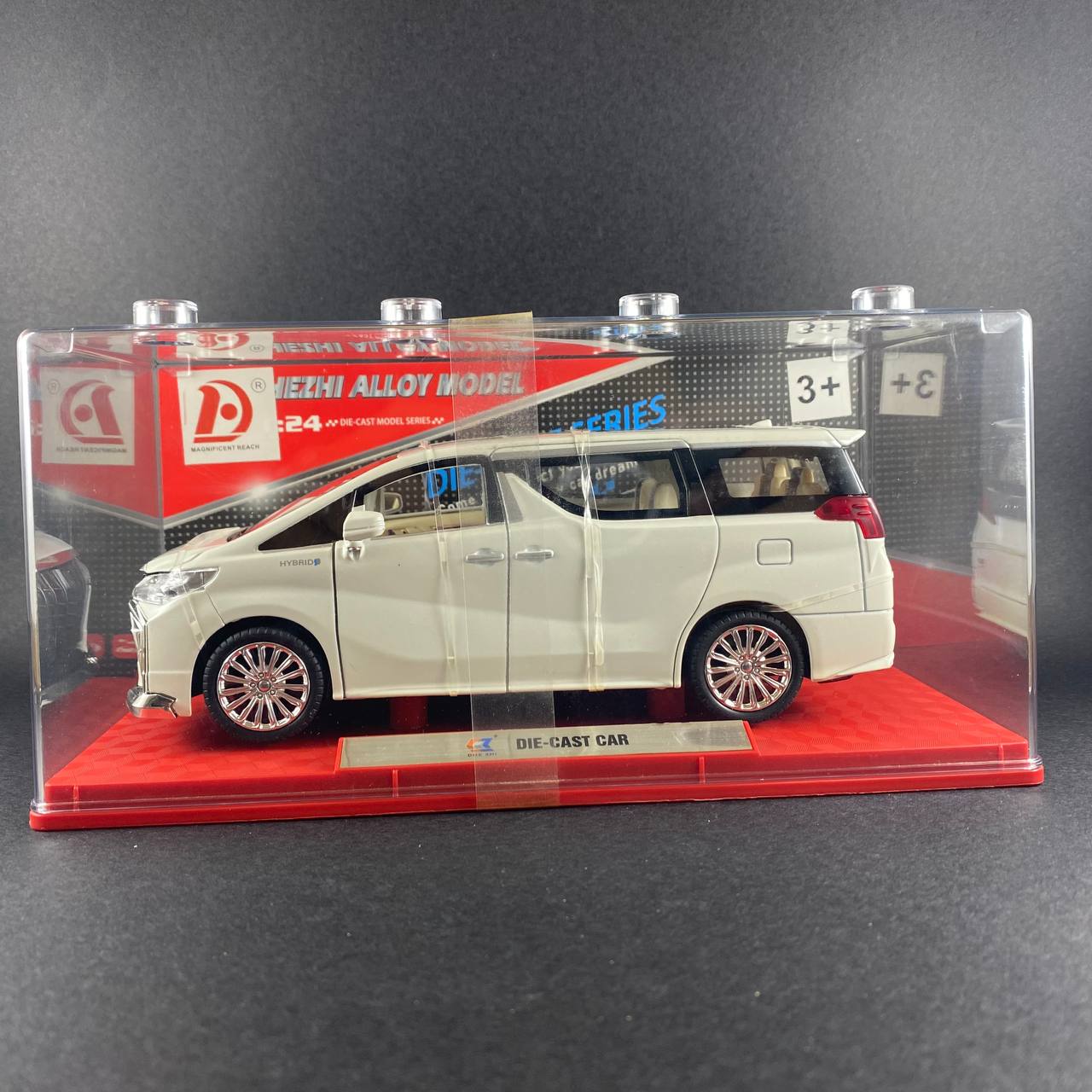 Toyota Alphard 1:24 Die-Cast Model Car