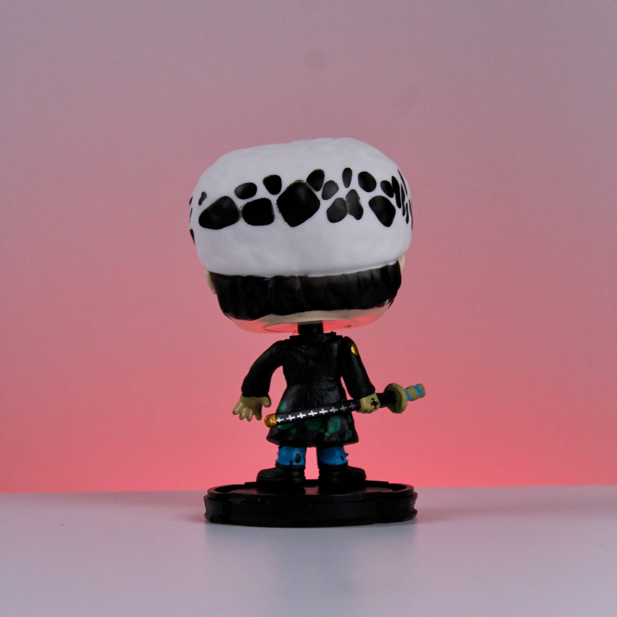 Funko Pop! One Piece Trafalgar Law #101 (2016 Vaulted Figure)