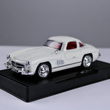 Mercedes-Benz 300SL 1:32 Scale Die-Cast Model Car