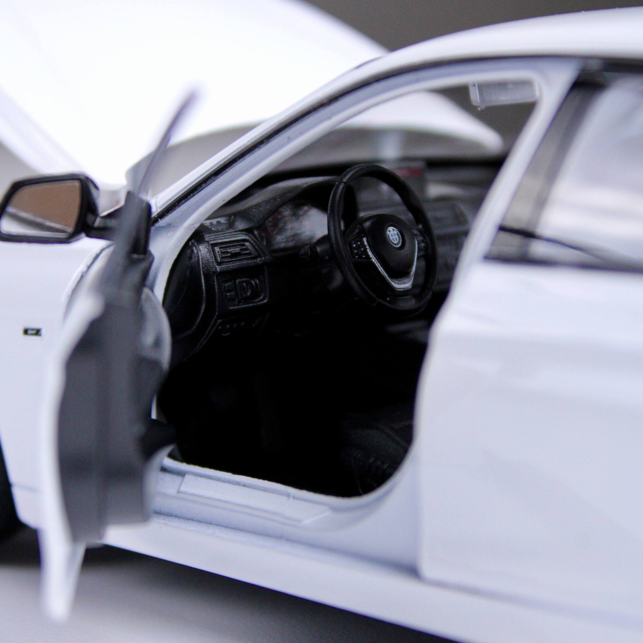 BMW 335i Die-Cast Model – Welly