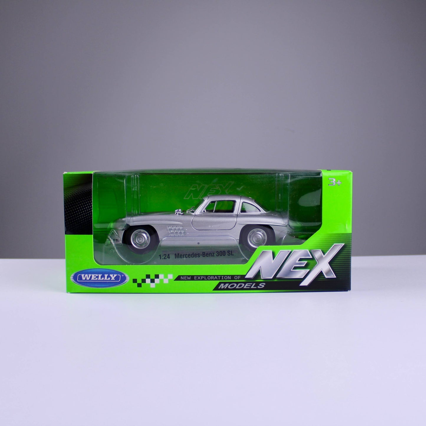 Mercedes Benz 300SL Die-Cast Model – Silver