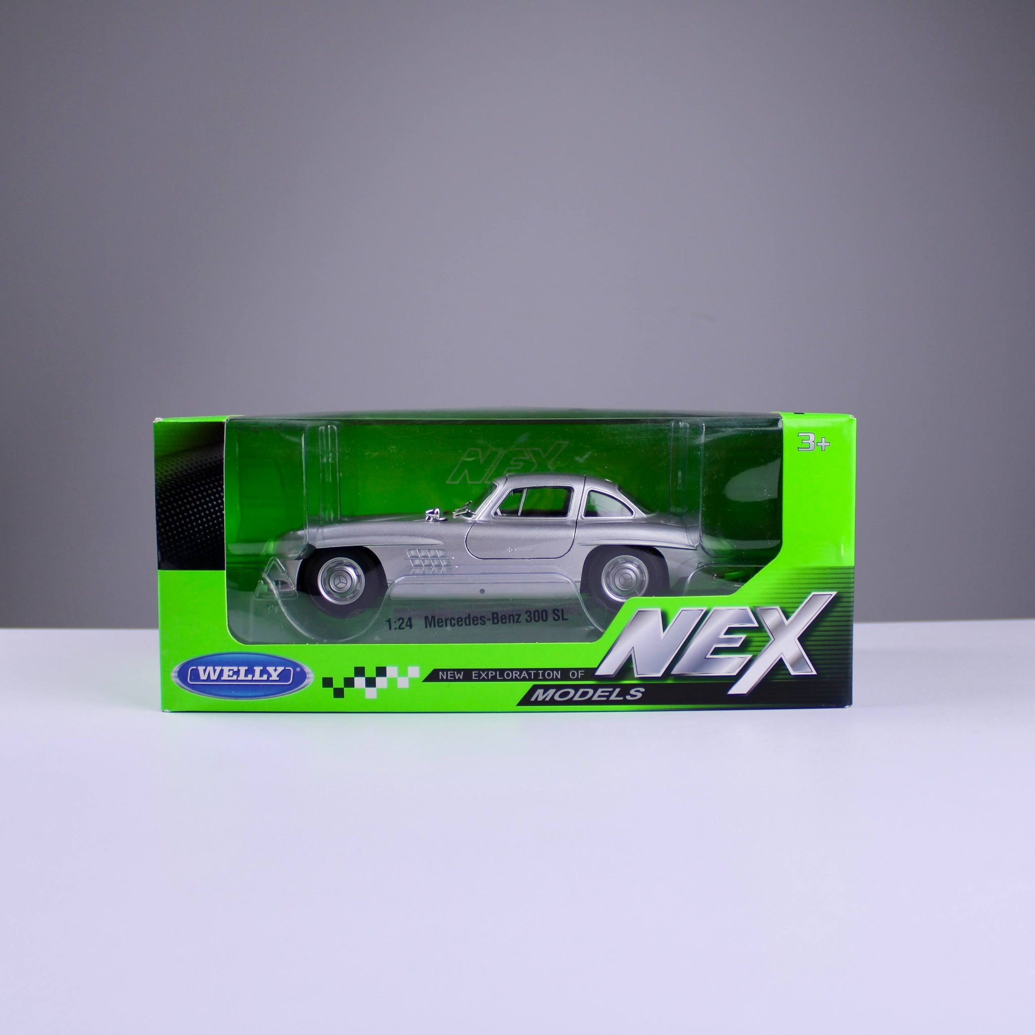 Mercedes Benz 300SL Die-Cast Model – Silver