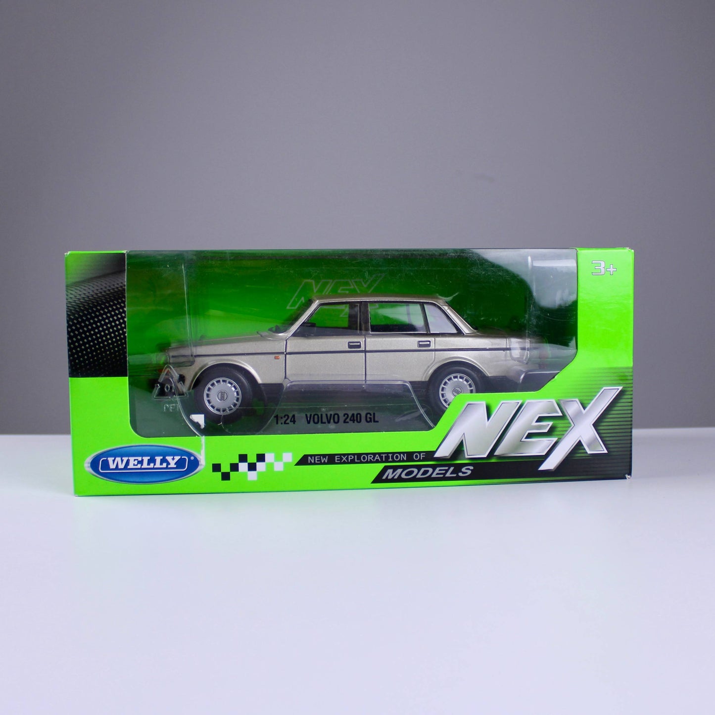 Volvo 240 GL Die-Cast Model – Champagne Color