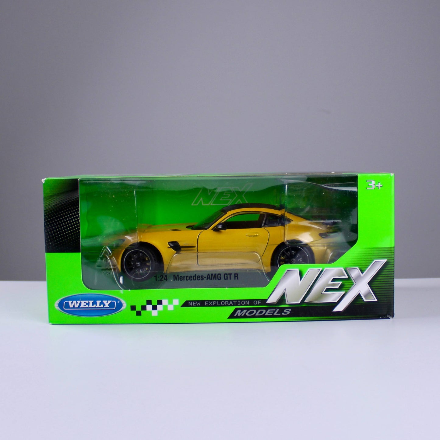 مجسم سيارة مرسيدس-AMG GT R