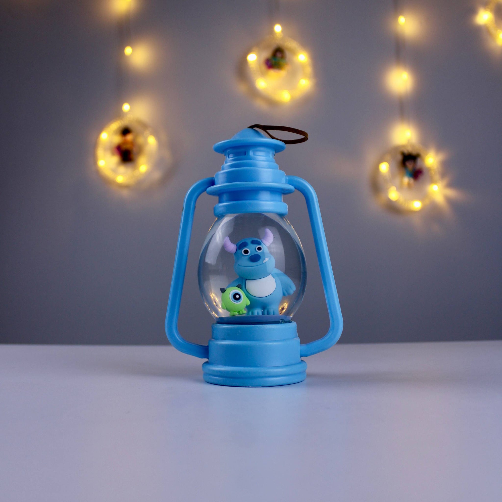 Oil-Style Character Lantern – Stitch & Corty