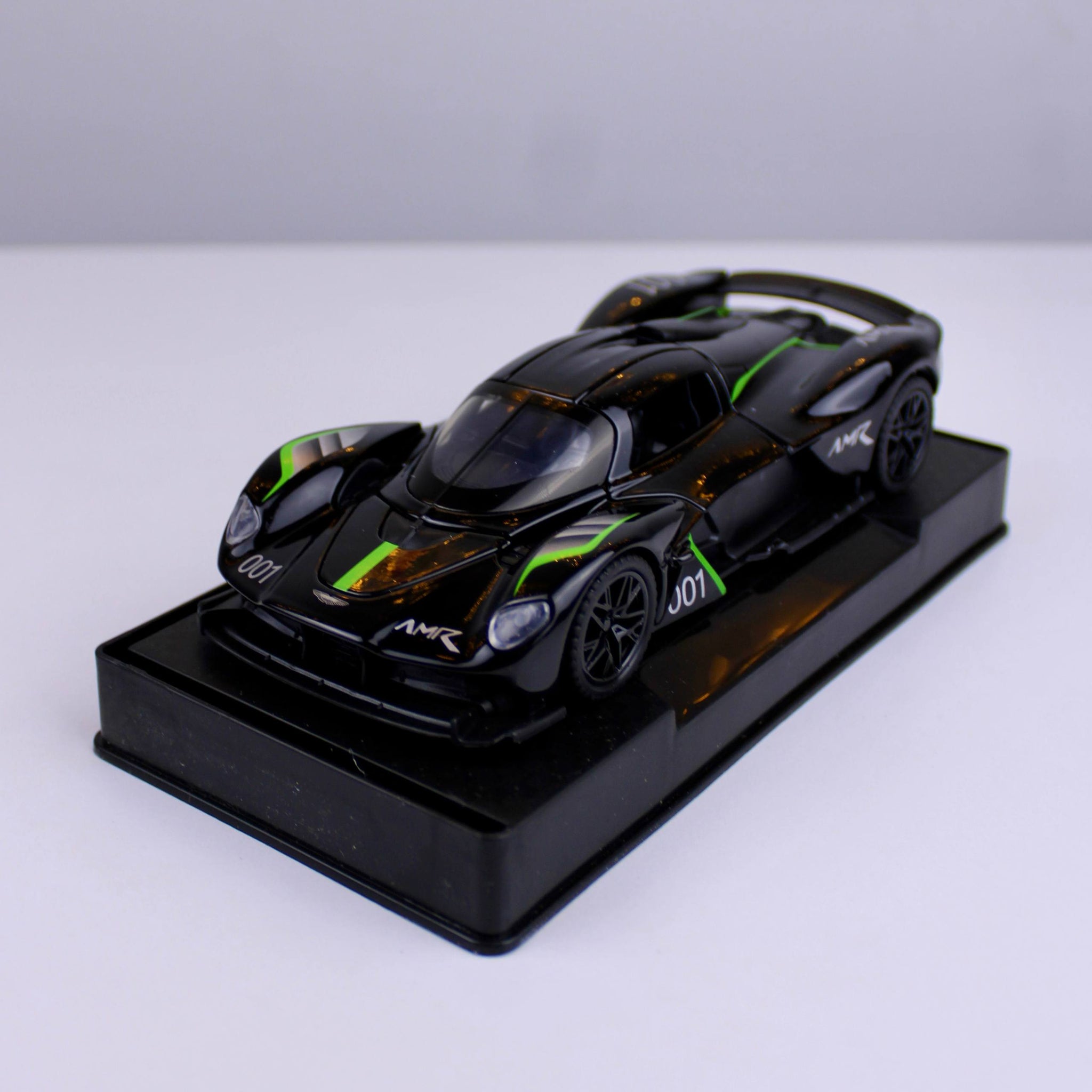 Aston Martin Valkyrie AMR Car – 1:32