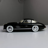 Mercedes-Benz 300SL Diecast Model – 1:24 Scale
