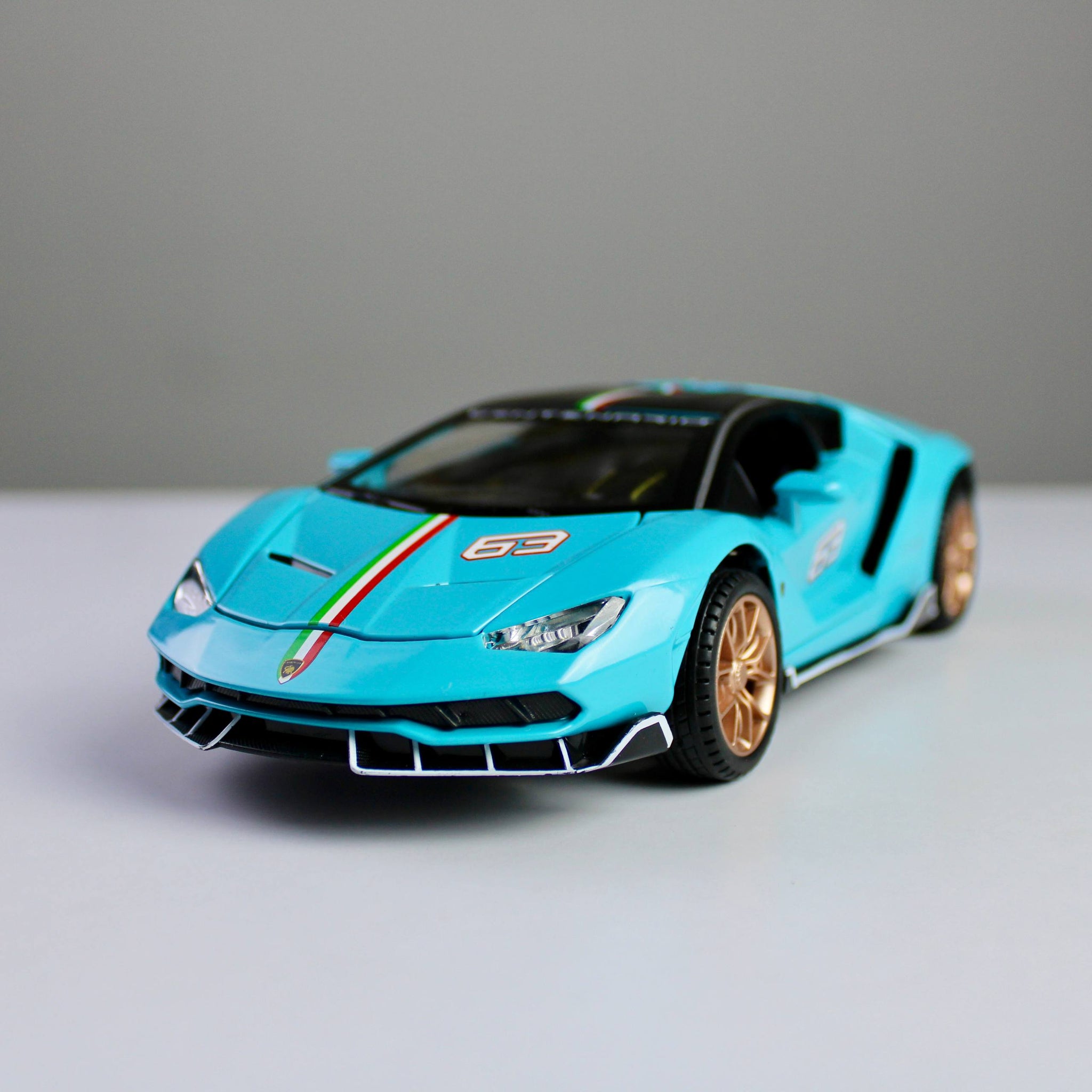 Lamborghini Centenario 1:24 Die-Cast Model Car