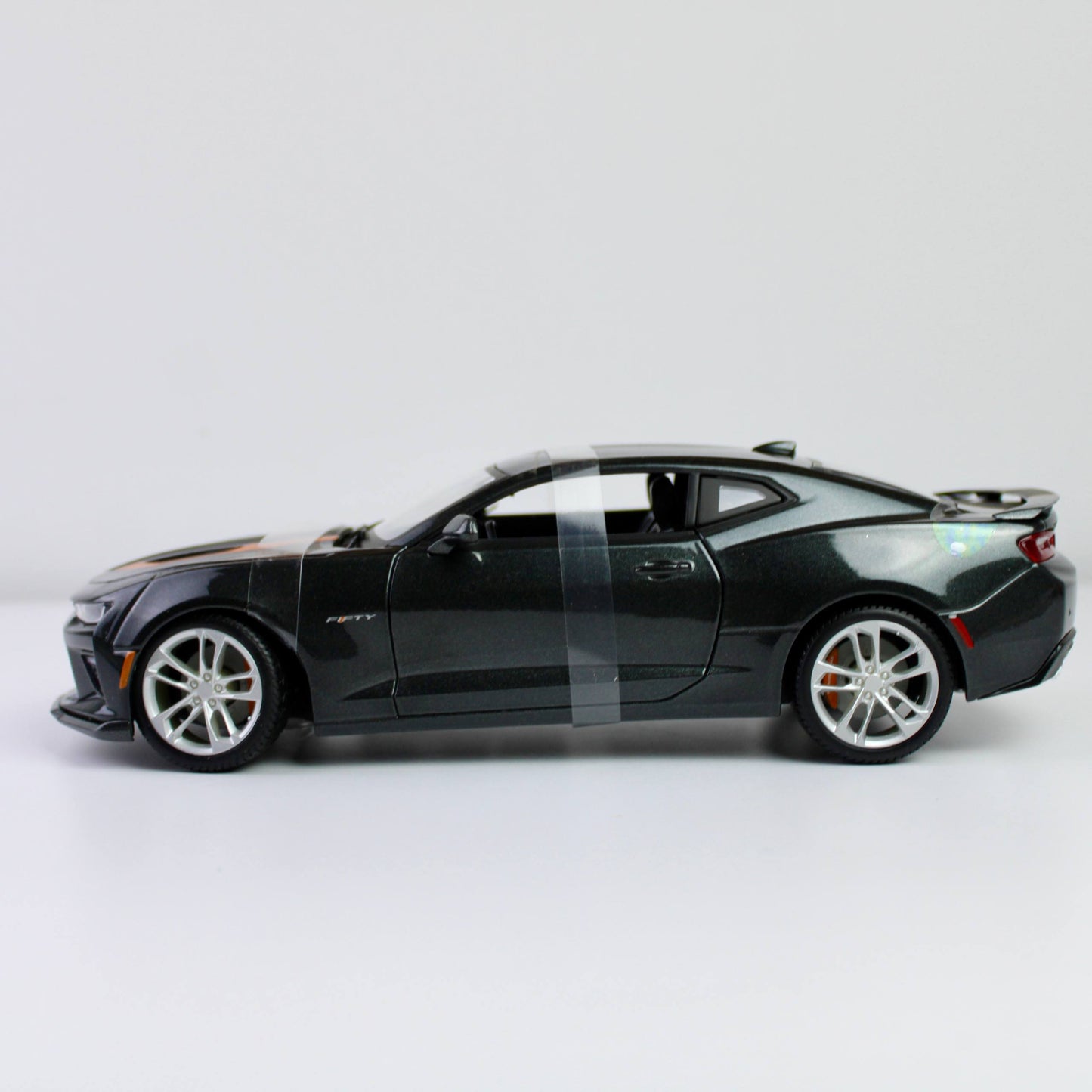 Maisto Chevrolet Camaro 50th Anniversary 2017 1:18 Die-Cast Model – Special Edition