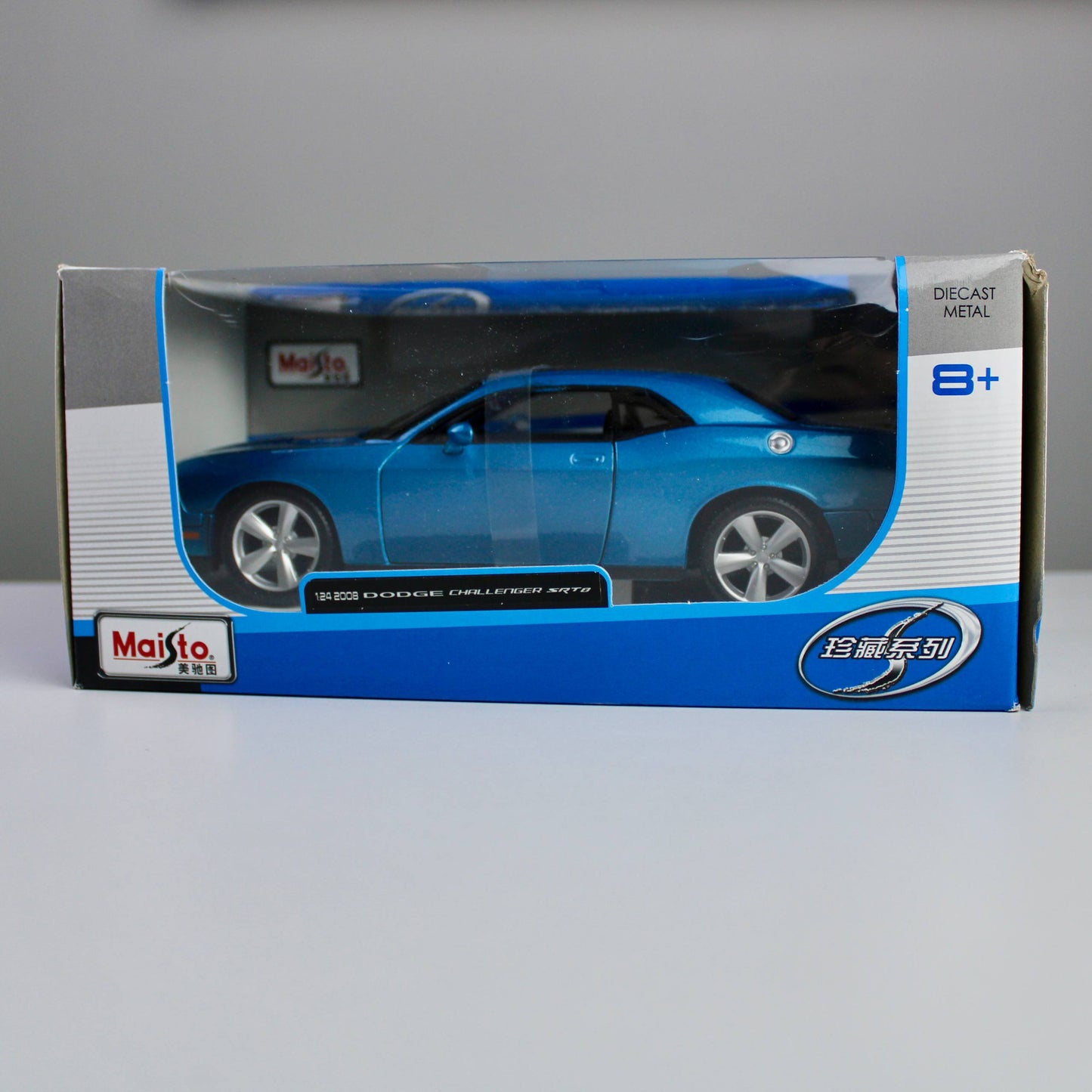 Maisto Dodge Challenger SRT8 2008 1:24 Die-Cast Model Car