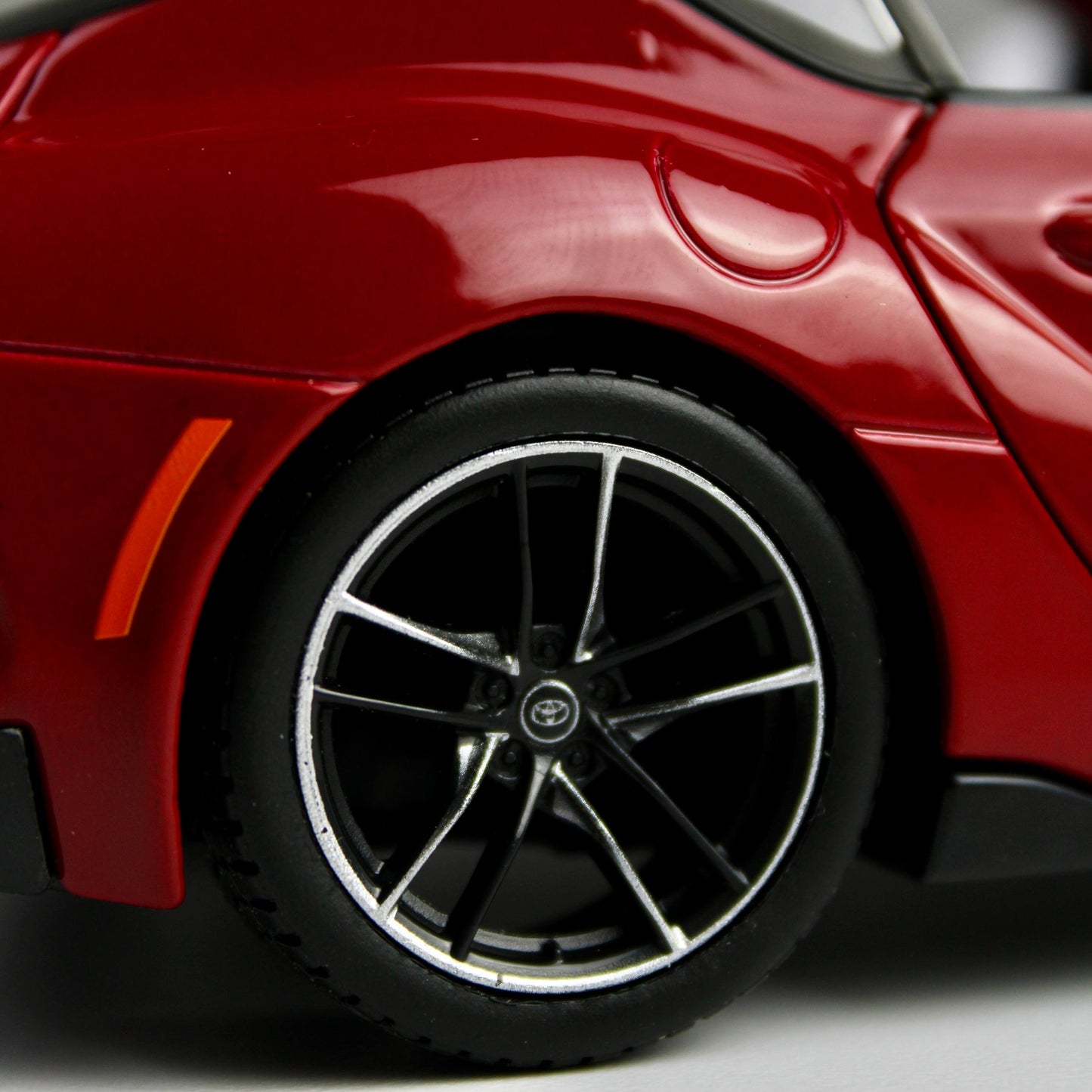 Maisto Toyota GR Supra 2022 سيارة موديل مصبوب 1:24 - إصدار خاص