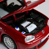 Maisto Volkswagen Golf R32 1:24 Die-Cast Model Car – Special Edition