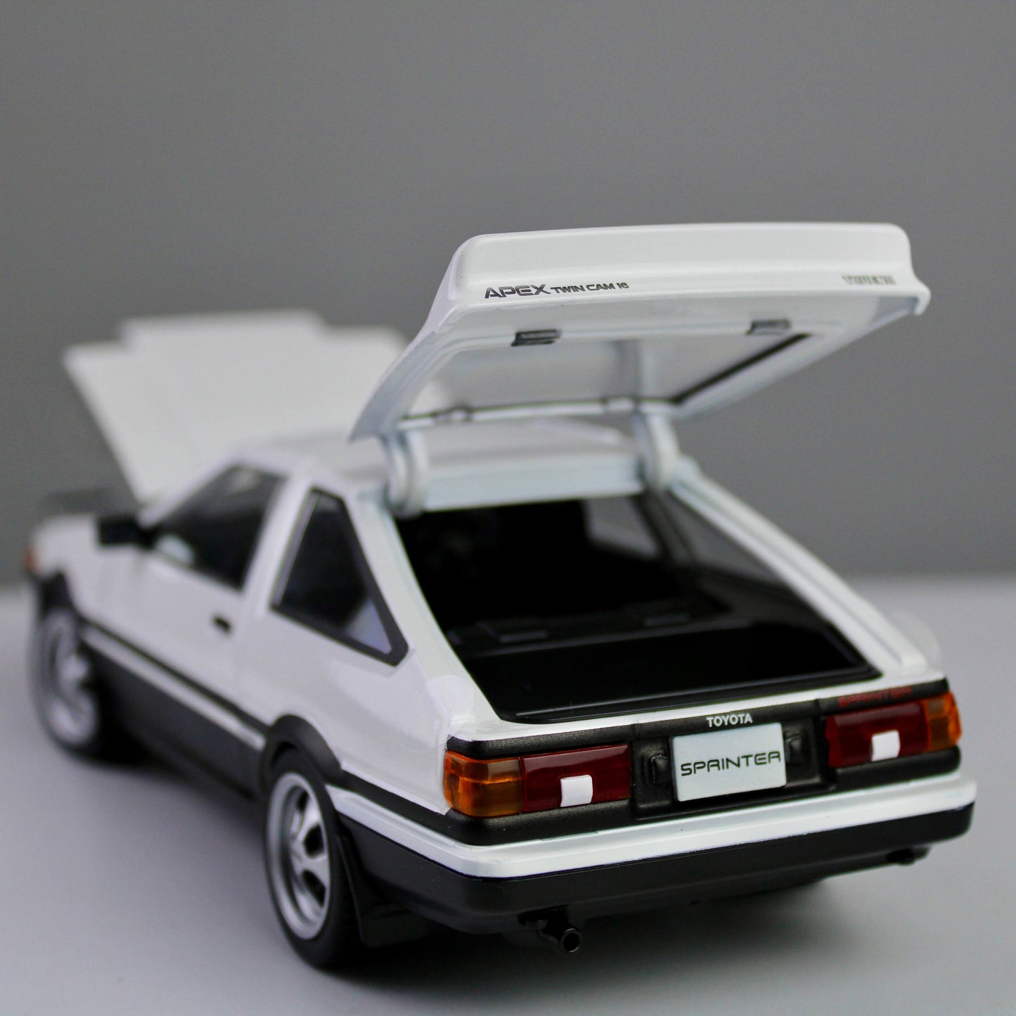مايستو تويوتا سبرينتر ترونو AE86 نموذج سيارة مصبوب مقاس 1:24 – إصدار خاص