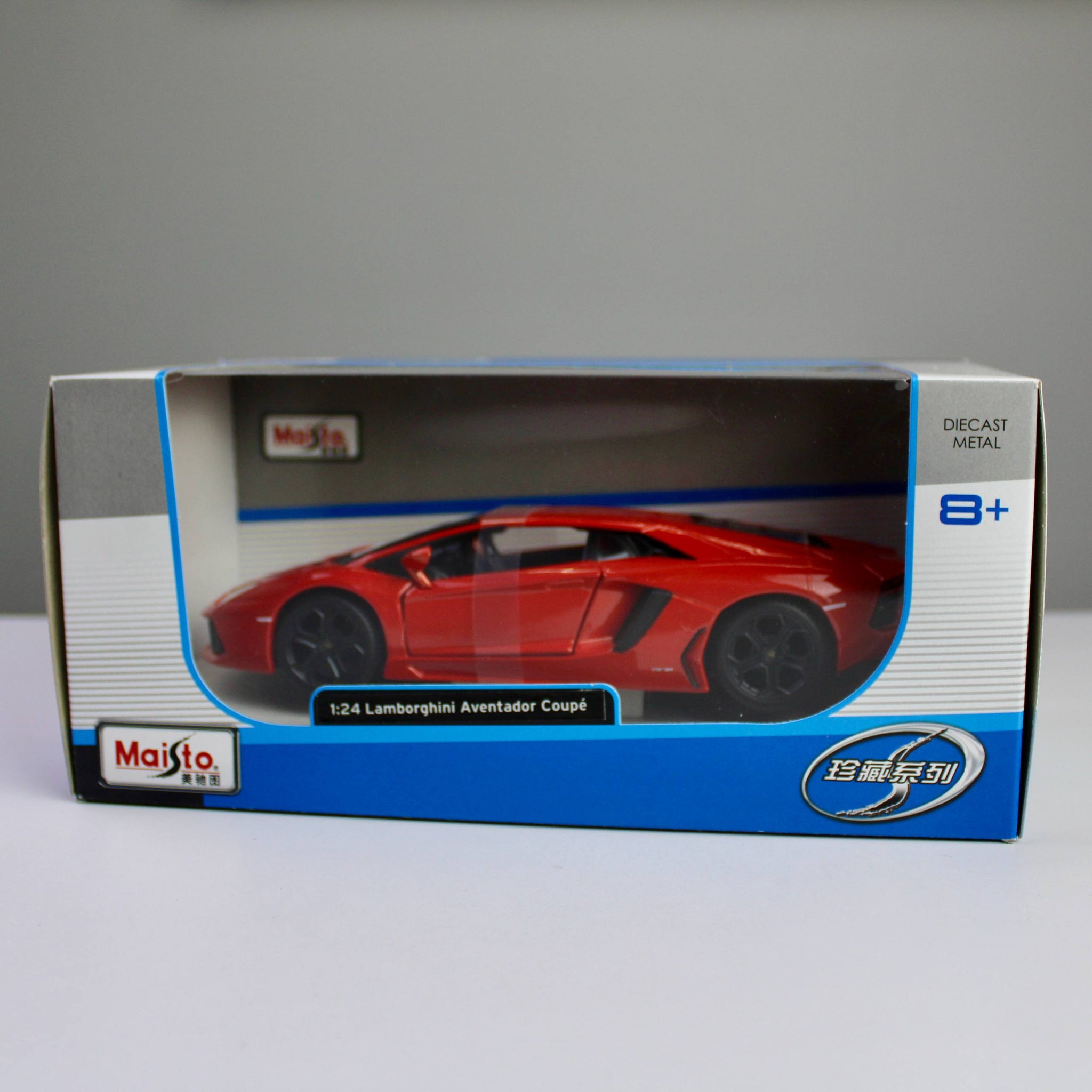 Maisto Lamborghini Aventador coupe 700-4 1:24 Die-Cast Model Car