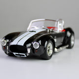 Ford Shelby Cobra 427 S/C 1:24 Die-Cast Model Car