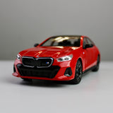 BMW i5 M60 1:24 Die-Cast Model Car