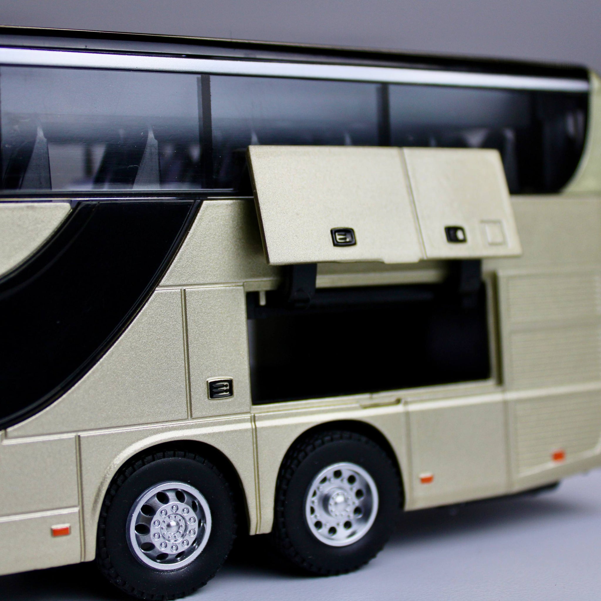 Setra Double Decker Bus 1:30 Die-Cast Model