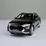 Audi Q8 Diecast Model – 1:24 Scale