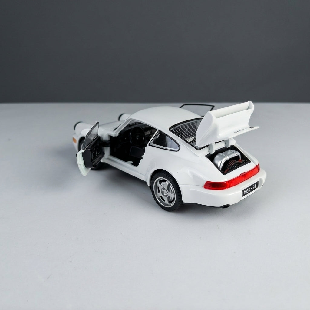 1:24 Plastic Porsche 911 Turbo – Light & Sound