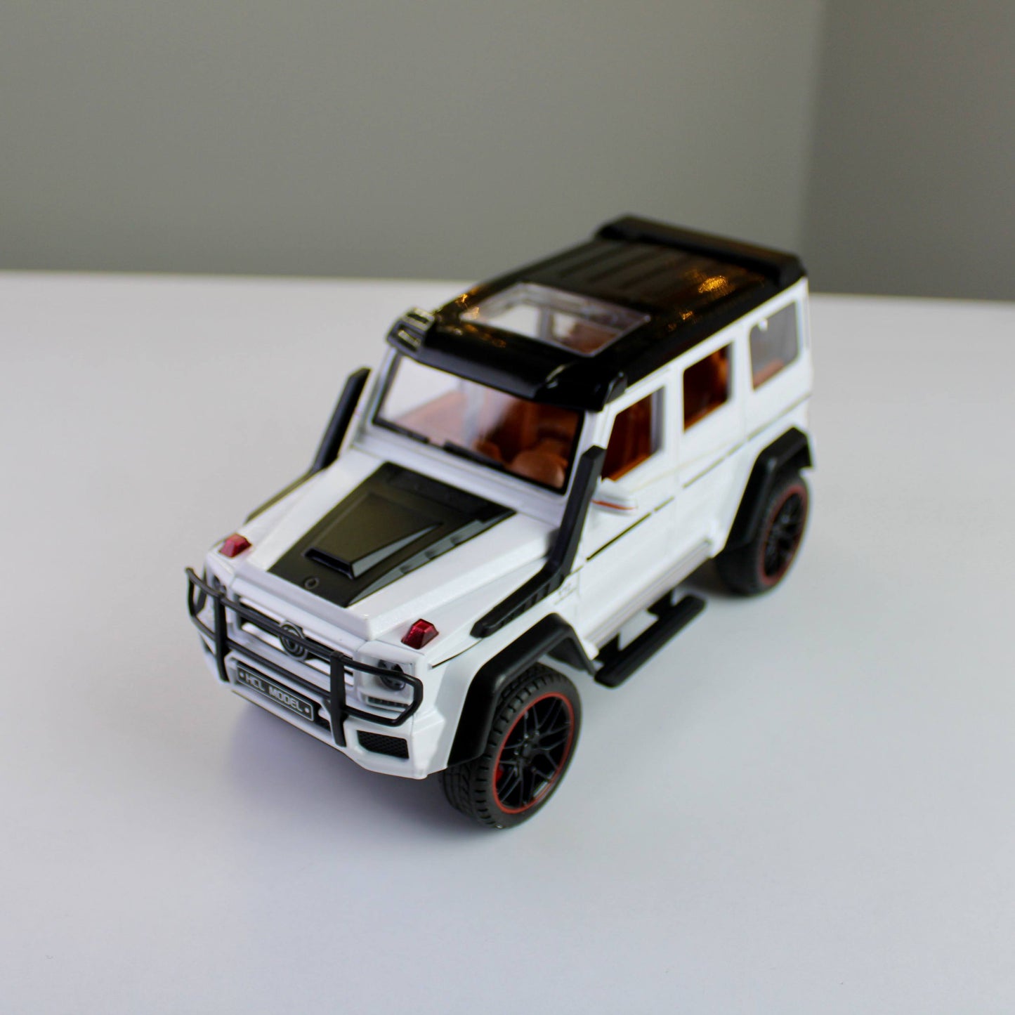 مجسم مرسيدس G-Class بالريموت كنترول – مقاس 1:22